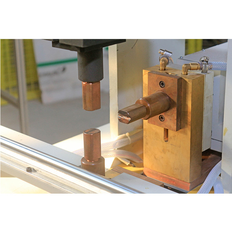 CO2 Magnet Welding Wire Machine Type T Butt Welding System voor Welding Wire