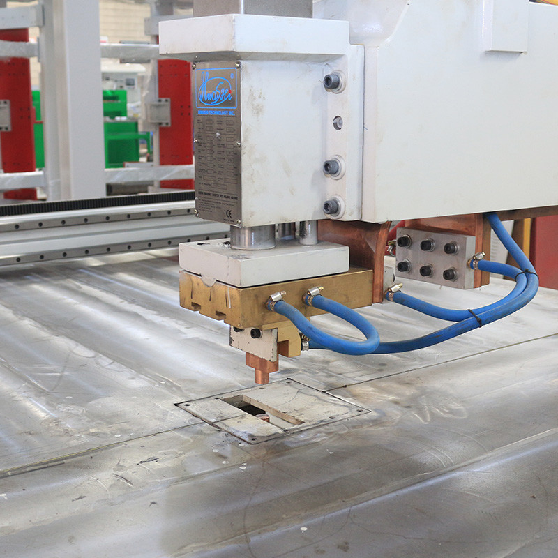 Nieuwe versterkende gegalvaniseerde staal hek gaas maken Lasmachine /automatische gelaste draad gaas Factory prijs