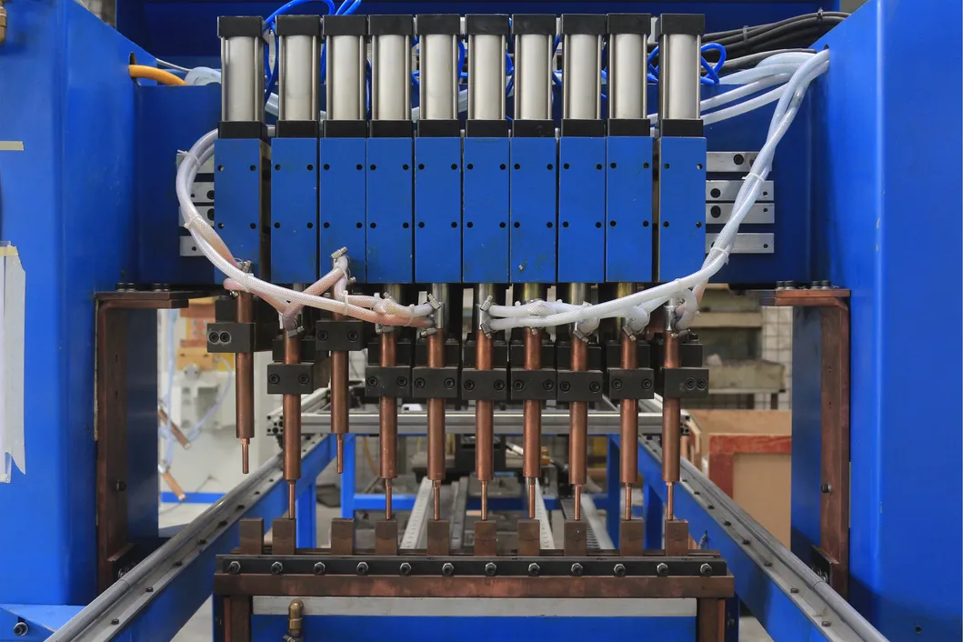 Hwashi nieuwste automatische deurplaat metalen bruggen type omvormer lasmachine 1