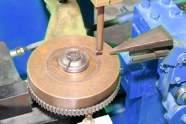 Hwashi Automotive Latch Welding Equipment Betrouwbaar lassen voor veilige voertuigsloten 4